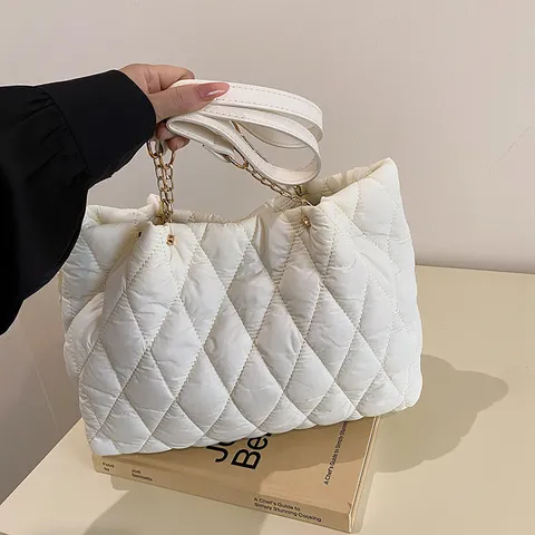 Mujeres Moda Bolso Tote Acolchado Gran Capacidad Nylon Puffer Bolso de Hombro Casual Con Correa de Cadena