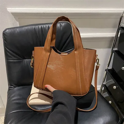 Bolso Cubo de Cuero PU para Mujer Patrón de Lichi Casual Minimalista Urbano Bolso de Hombro con Asa Superior