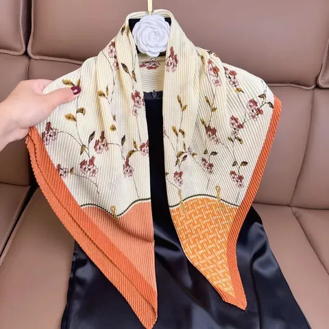 Women Fashion Pleated Square Scarf Lightweight Polyester Floral Printed Neck Scarf Elegant Daily Wear Shawl Wrap