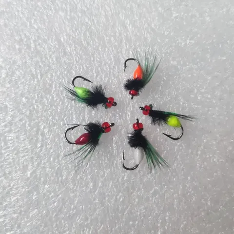 Bionic Fly Fishing Lures Artificial Insect Bait With Feather Metal Hook Micro Lure For Freshwater Fishing