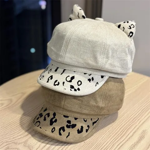 Damen Vintage Wildlederimitat Ballonmütze Katzenohren Leopardenmuster Schiebermütze Herbst Winter Warm Verstellbare Mode Baskenmütze