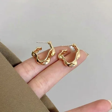 Minimalist Irregular Pleated Metal Hoop Earrings For Women Personalized Ins Style Gold Silver Alloy Earrings With 925 Sterling Silver Post