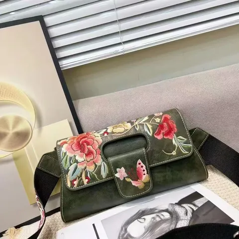 Sac à Épaule Style Ethnique Broderie Pivoine Rétro Grande Capacité Sac Bandoulière pour Femmes Vintage Brodé Floral Avec Large Bandoulière