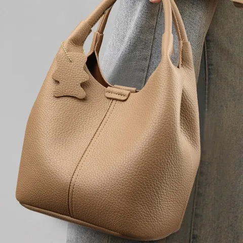 Mode Dames Emmer Tas Kleurenblok PU Lederen Handtas Casual Tote Tas Met Beren Hanger Retro Schouder Crossbody Tas