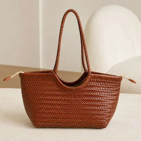 French Vintage Large Capacity Hand Woven Tote Bag Top Layer Cowhide Leather Casual Shoulder Bag For Women