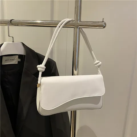 Damen Mode PU Leder Umhängetasche Casual Einfarbig Klappe Unterarm Tasche Schick Pendler Tägliche Handtasche