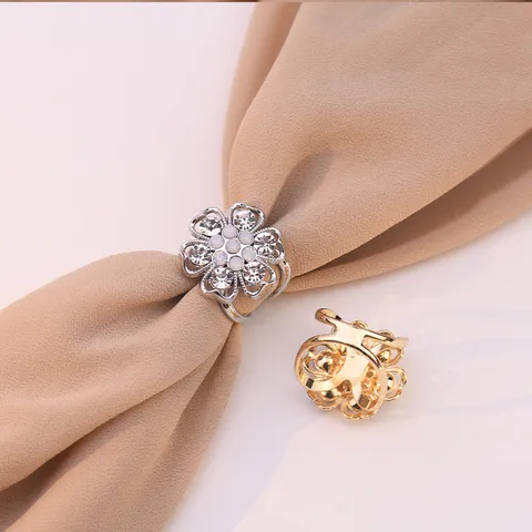 Fibbia per Sciarpa in Seta con Fiore Cavo Vintage in Lega di Zinco Spilla in Strass Clip per Scialle Multifunzionale Gioielli