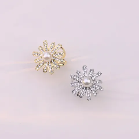 Fibbia per Sciarpa in Seta con Fiore in Strass e Perla Artificiale Elegante Spilla in Lega di Zinco Anello Scialle Clip Moda Accessori per Abbigliamento