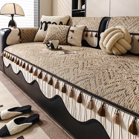 Luxury Chenille Sofa Cushion Cover Four Seasons Universal Retro Anti-Slip Wear-Resistant Sofa Protector Mat With Tassels For Living Room