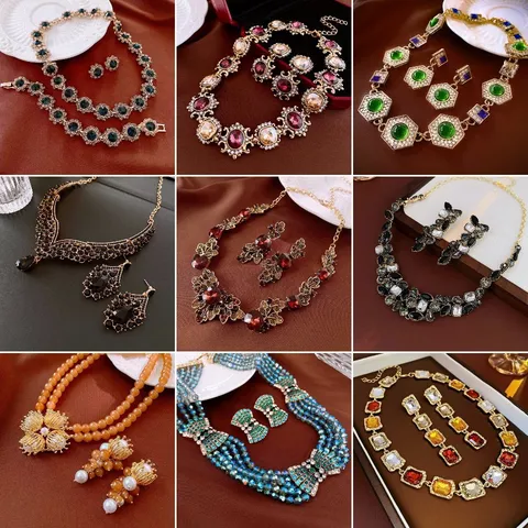 Vintage Copper Rhinestone Jewelry Set For Women Geometric Inlaid Crystal Pendant Necklace Stud Earrings Bracelet Party Elegant Chain Jewelry