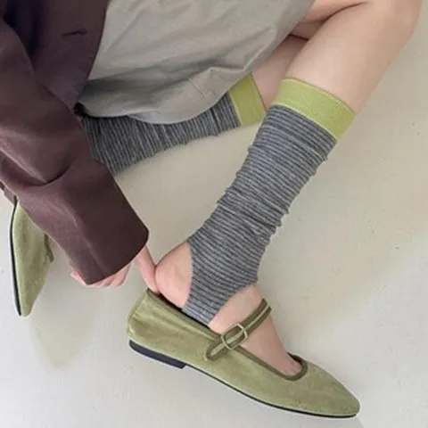 Women Striped Cotton Stirrup Socks Autumn Winter Color Block Breathable Leg Warmers Japanese Retro Slimming Mid Tube Socks