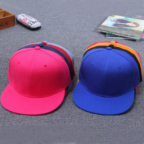 Cappello da Baseball Unisex Tinta Unita Tesa Piatta Regolabile Cappello Hip Hop Snapback Casual All'aperto Protezione Solare Streetwear