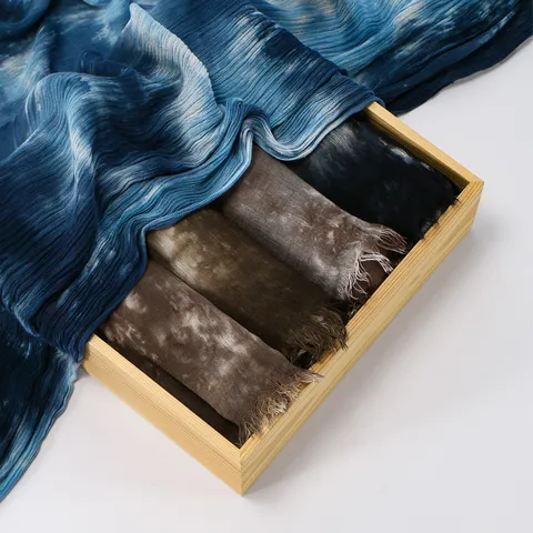 Women's Tie-Dye Crinkled Long Scarf Lightweight Gradient Shawl With Fringe Polyester Wrap Pashmina For Spring Summer Autumn Fashion Accessories