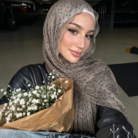 Women Fashion Leopard Print Hijab Bubble Crepe Long Scarf Thin Breathable Shawl Lettuce Trim Warp Knitting Wrap