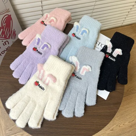 Gants en Tricot Chauds D'Hiver Brodés De Lapin Et Fraise Style Coréen Femmes Chauffe-mains Pour Cyclisme En Plein Air