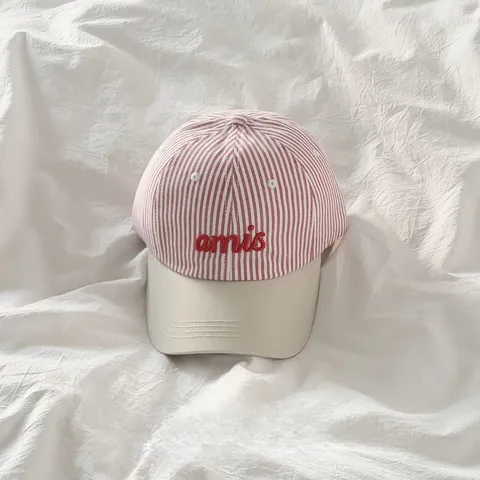 Casquette de Baseball Rayée Brodée Coréenne Pour Femmes Protection Solaire Chapeau à Bord Courbé Ajustable Mode Décontracté