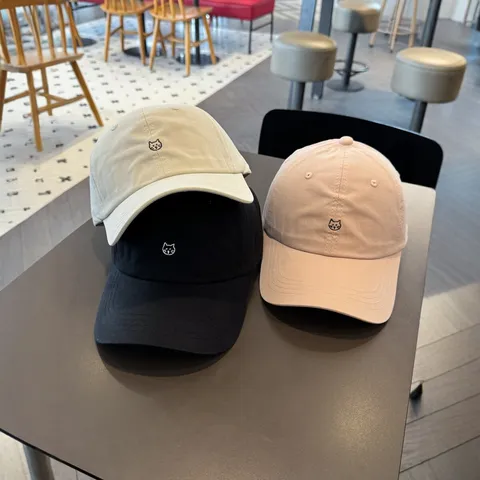 Casquette de Baseball Unisexe en Mélange Coton Polyester Mignonne Broderie Chat Bord Courbé Protection Solaire Chapeau Casual Homme Femme