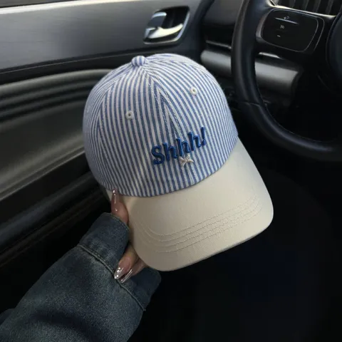 Casquette de Baseball Rayée Brodée Style Coréen Femmes Protection Solaire Bord Incurvé Chapeau de Mode Casual d'Été