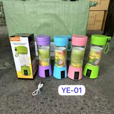 Tragbarer Elektrischer Entsafter Becher Mini USB Wiederaufladbarer Fruchtmixer Persönliche Größe Blender Für Zuhause Büro Reise Outdoor