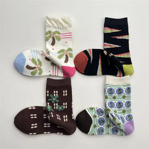 Calcetines de Algodón con Patrón Geométrico de Lunares y Color Contrastante de Tendencia Coreana para Mujer Calcetines de Media Caña Casuales de Otoño e Invierno