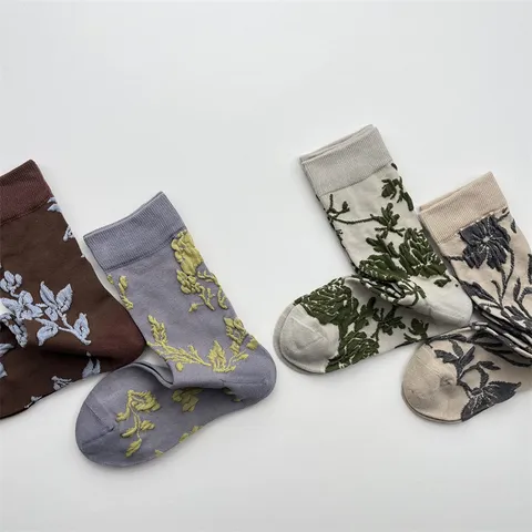 Calcetines Medios Retro Botánico Floral Relieve Mujer Estilo Japonés Calcetines de Algodón Transpirable