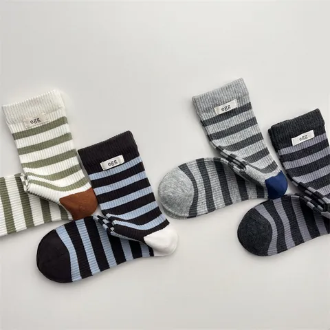 Calcetines de Tubo Medio a Rayas de Color Contrastante para Otoño e Invierno de Mujer Calcetines de Algodón Transpirables Casuales Coreanos con Etiqueta de Letra