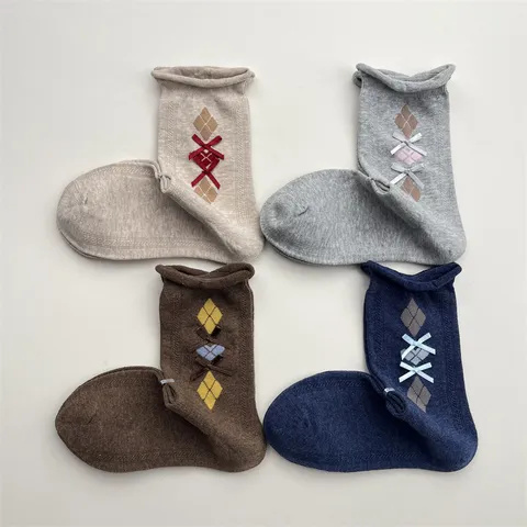 Calcetines Medios Vintage con Puño Enrollado y Patrón de Diamantes Diseño de Lazo Dulce Calcetines apilados diarios de algodón para mujer