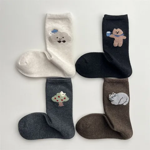 Calzini a Mezza Gamba in Cotone da Donna Inverno Carino Ricamo Animale Cartone Animato Casual Minimalista Morbido Caldo Quotidiano