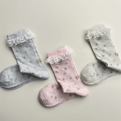 Calcetines de Tubo Medio Transpirables de Malla Floral Dulce Japonesa para Mujer Calcetines con Volantes de Encaje de Algodón de Verano