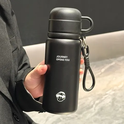 Tazza Termica Sotto Vuoto in Acciaio Inossidabile 304 Portatile con Cannuccia e Tracolla per Studente Ufficio