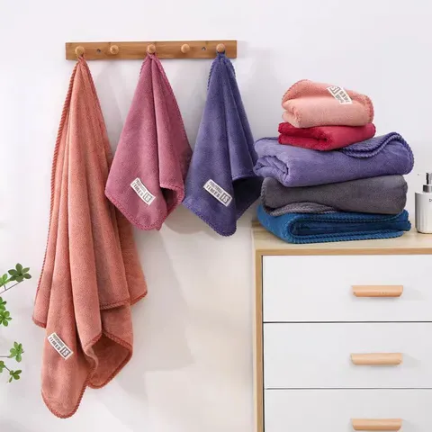 Verdickt Korallenfleece Badetuch Und Gesichtstuch Set Hohe Dichte Super Saugfähig Weich Heim Badezimmer Handtücher Gleiche Farbkante