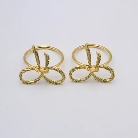 Rond de Serviette Nœud en Métal Moderne Minimaliste Élégant Or Argent Porte-Serviette pour Fête de Mariage Décoration de Table
