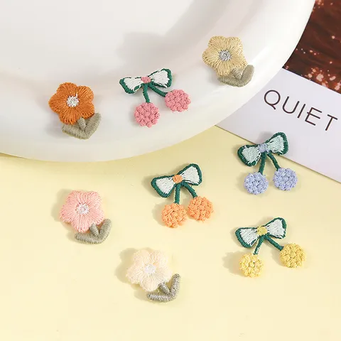 Handgemaakte DIY Cartoon Kers Bloem Borduurwerk Stoffen Patch Kleding Accessoires Applique Voor Haarclip Kleding Decor