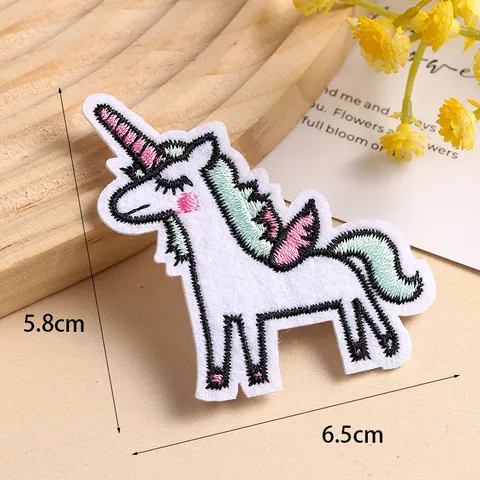 Cartoon Eenhorn Geborduurde Patches Strijken Op Naaien Op Applique DIY Kleding Jas Tas Decoratieve Badge