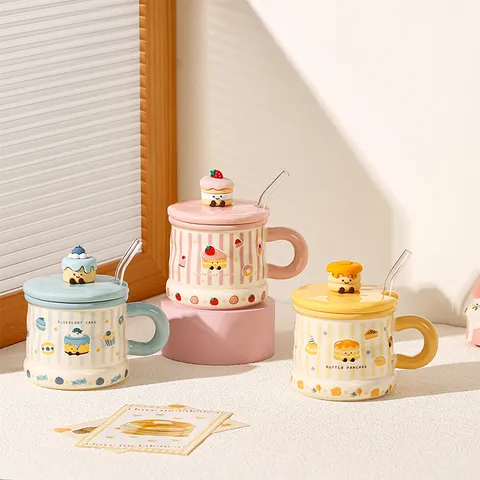 Tazza in Ceramica a Tema Torta di Cartoni Animati Carina Con Coperchio con Figura 3D e Cannuccia di Vetro Tazza per Acqua di Caffè e Latte per Bambini
