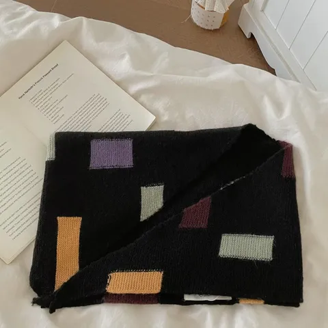 Women's Fashion Color Block Triangle Scarf Knitted Winter Warm Shawl Geometric Pattern Casual Daily Neck Scarf
