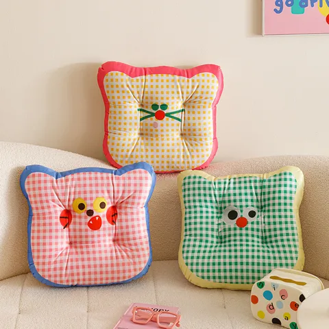 Cute Cartoon Cat Face Chair Cushion Soft Plaid Throw Pillow Student Seat Pad Cute Home Decor Floor Mat