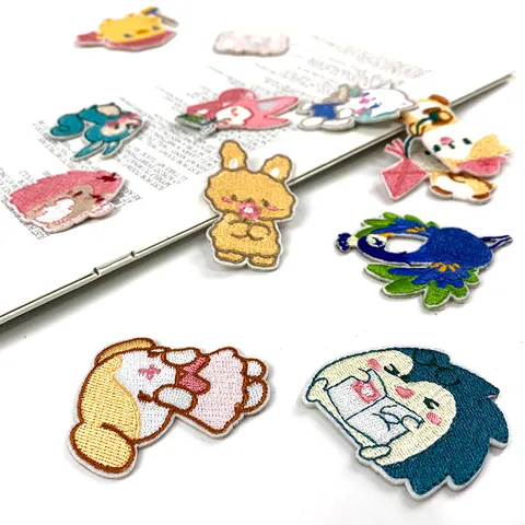 Self-Adhesive Cartoon Animal Embroidery Patches Cute Couple Cloth Applique For Phone Case Clothes DIY Decoration
