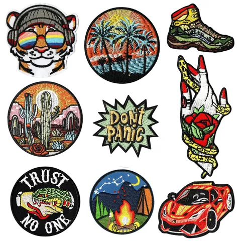 Parches Termoadhesivos Bordados Insignia Applique Dibujos Animados Animal Planta Coche Ropa DIY Reparación Decorativa Accesorios