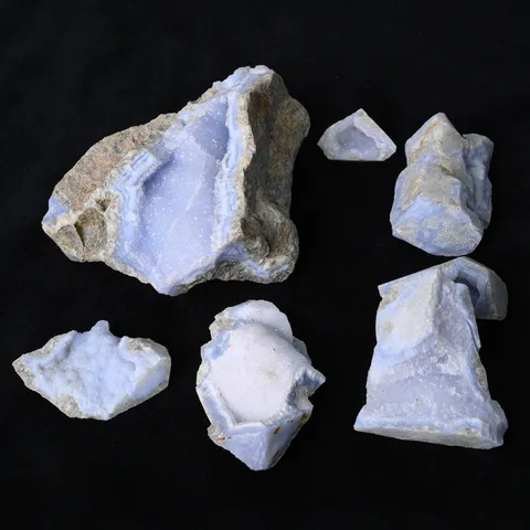 Natural Blue Agate Rough Stone Mineral Specimen Crystal Geode Home Decor Diffuser Stone Polished Healing Stone Ornament
