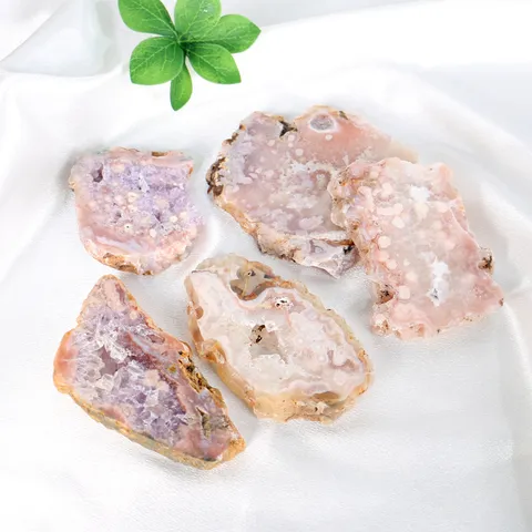 Tranche d'Agate Fleur de Cerisier en Pierre Brute Naturelle Ornement en Cristal Fait Main pour Décoration d'Intérieur Bureau