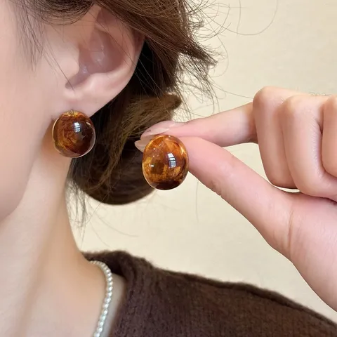 Neo-Chinese Retro Amber Resin Stud Earrings With 925 Silver Earring Post Elegant Geometric Fashion Jewelry For Women