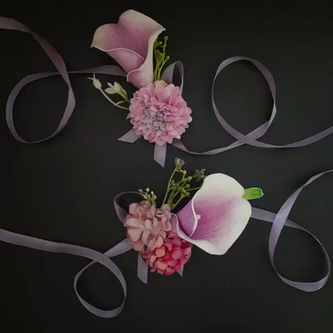 Helles Lila Künstliche Seidenblume Handgelenk Corsage Hochzeitsfeier Geschäftstreffen Fotografie Blumendekoration Handgelenkband