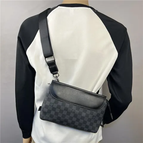 Sac Bandoulière Mode pour Homme en Cuir PU Motif à Carreaux Sac d'Épaule Décontracté Sac Messager Imperméable pour Voyage