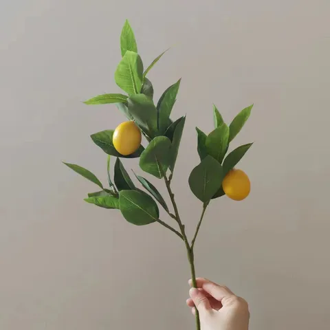 Ramo di Limone Artificiale Steli di Limone Finti Schiuma di Plastica Filo di Ferro Ramo di Frutta Realistico per Decorazione Casa Cucina Hotel