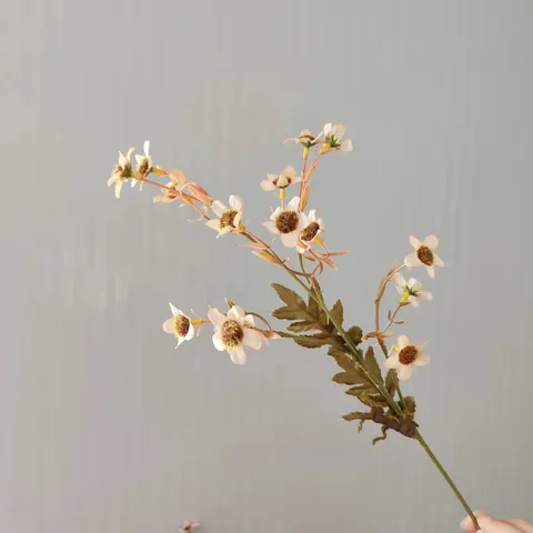 Oil Painting Retro Autumn Chamomile Artificial Flowers Silk Daisy Branches For Home Decor Wedding Photography Props