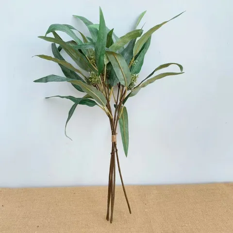 Bouquet de Feuilles d'Eucalyptus Artificielles Fleur en Soie avec Baies Fausse Plante Luxe Léger pour Décor de Fête de Mariage à la Maison