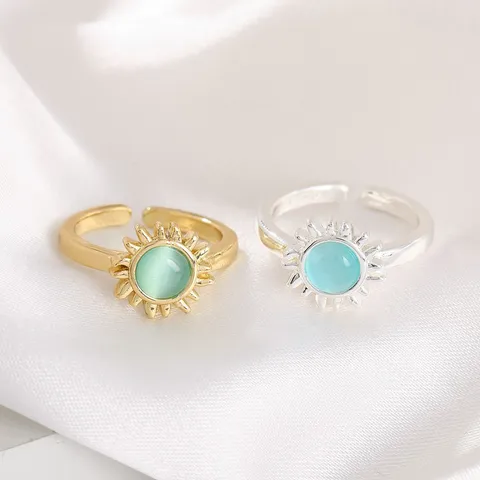 Retro Alloy Sunflower Cat's Eye Stone Open Ring For Women Vintage Light Luxury Electroplated Adjustable Finger Ring Jewelry Gift
