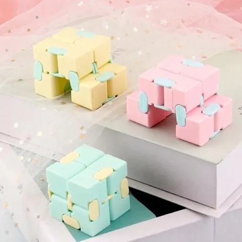 Infinity Cube Juguete Antiestrés Colores Macaron Alivio del Estrés Bloque Mágico Geométrico para Ansiedad Oficina Diario Unisex