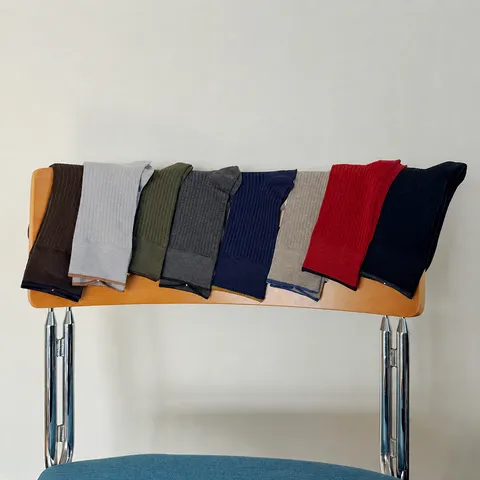 Herren Vertikale Streifen Mittelhohe Socken Kontrast-Rippbündchen Herbst Winter Lässig Business Atmungsaktiv Nylonmischung Strumpfwaren